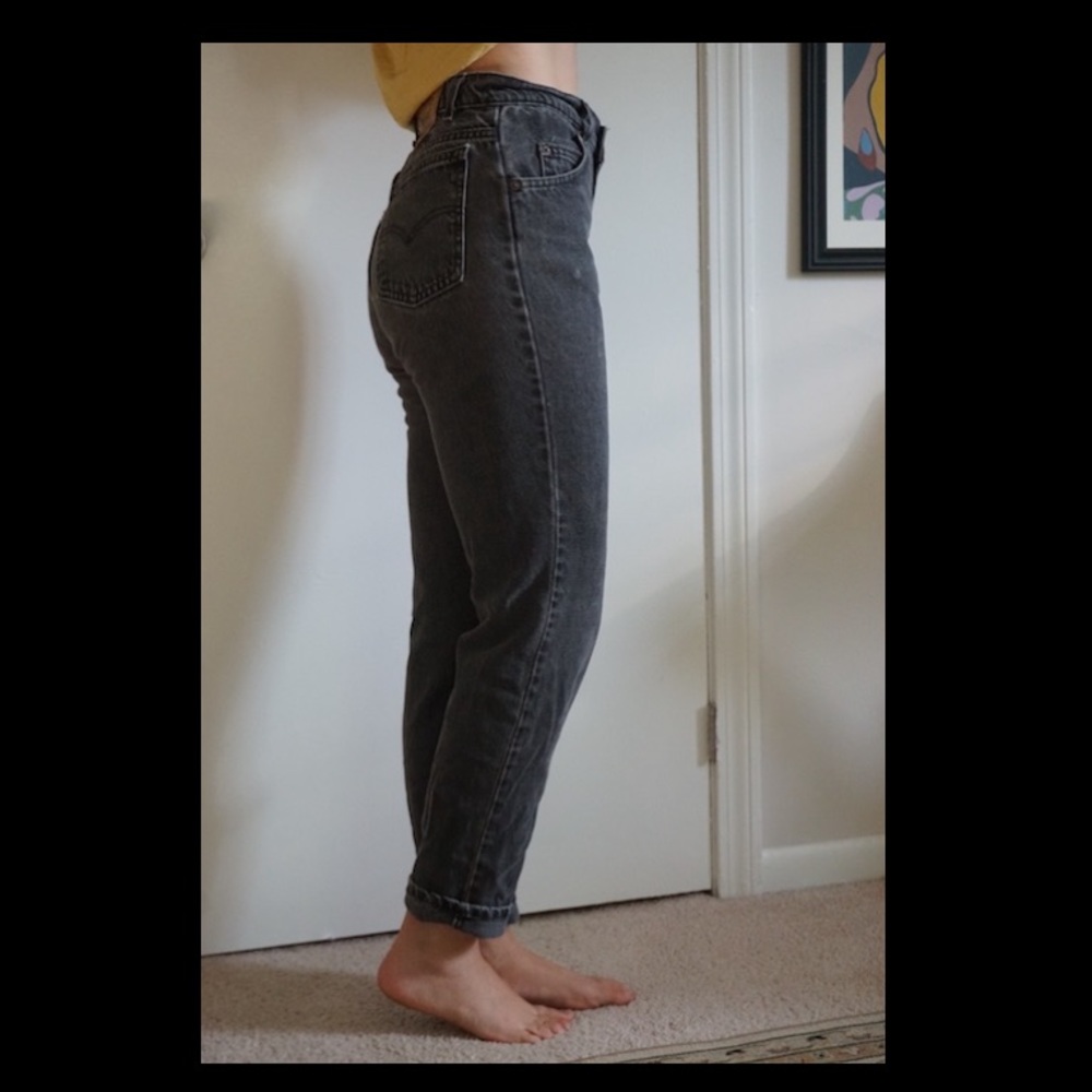 Black High Waisted Levi Jeans